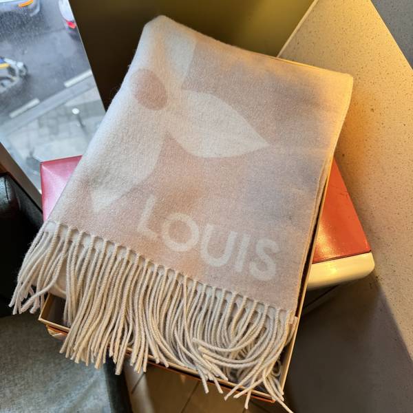 Louis Vuitton Scarf LVC00513